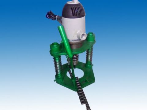 點擊查看詳細信息<br>標題：開孔機 閱讀次數(shù)：3577